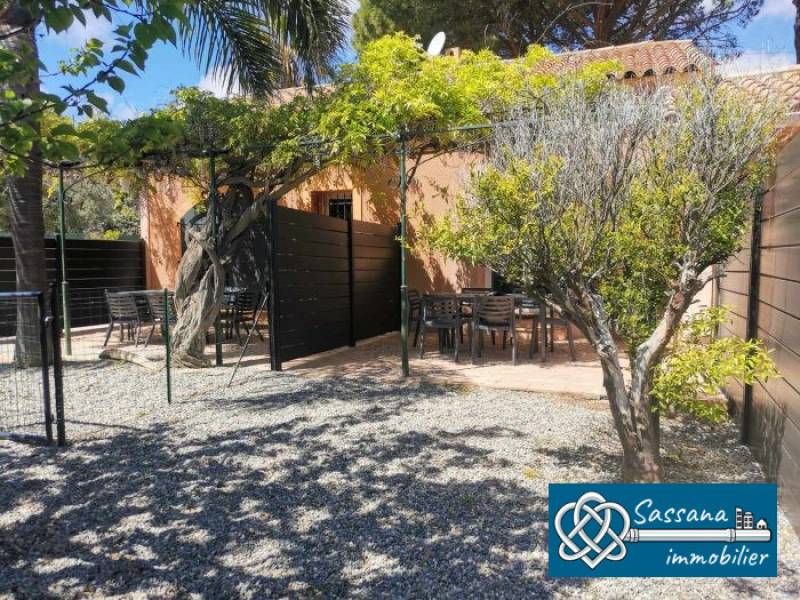 Vente appartement 2 pièces 25,68m2 rez-de-jardin dans maison à Sanary-sur-Mer 83